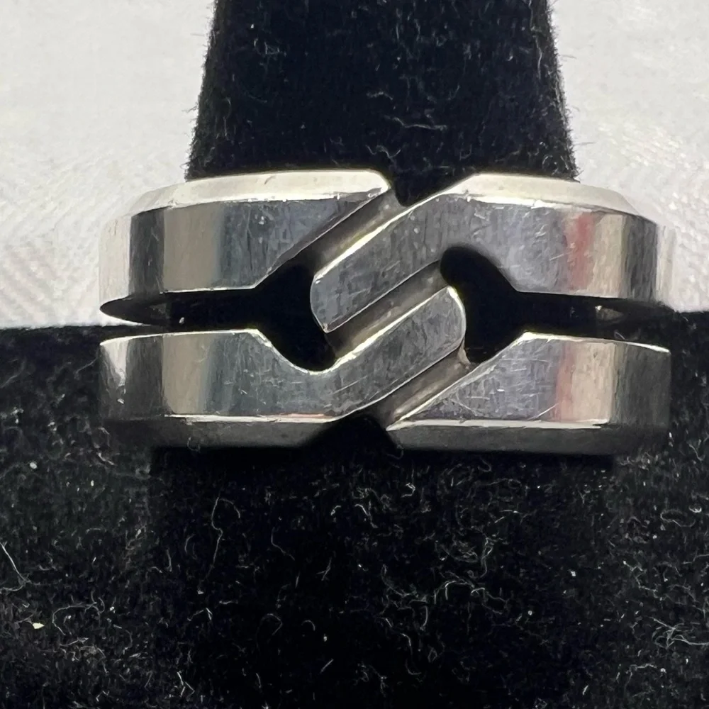 Gucci Sterling Silver Sculptural Link Ring w/ Box & Dust Bag - Picture 2 of 6